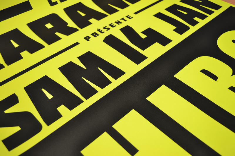 affiche fluo pour discothèque