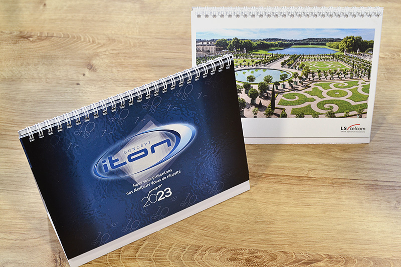 Calendrier de bureau chevalet avec personnalisation comprise