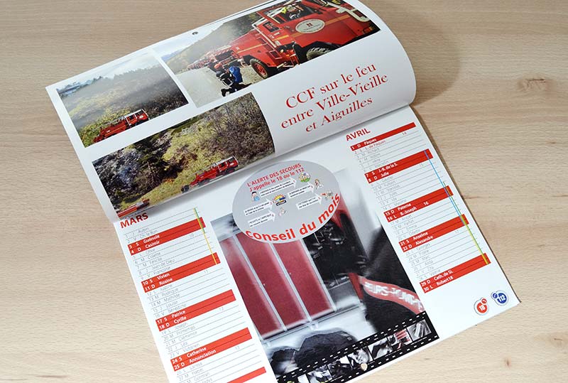 impression calendrier pompier personnalisé pas cher, une personnalisation entière pour la création en ligne de votre calendrier de pompier 